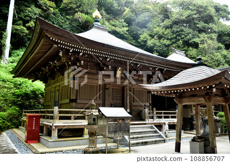 No. 36 Temple Tokko Mt. Isana-in Seiryu-ji Temple (Taishido) [Usa-cho, Tosa City, Kochi Prefecture] 108856707