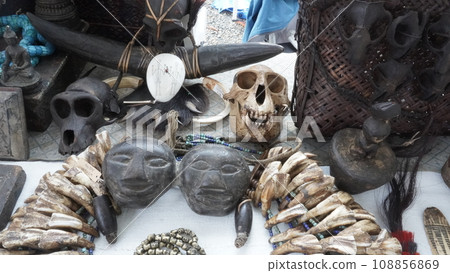 "Antiques/flea market (decoration)" "Antiques/flea market (decoration)" 108856869