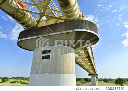 位於鴻巢市吹上地區的荒川上的渡槽橋 108857101