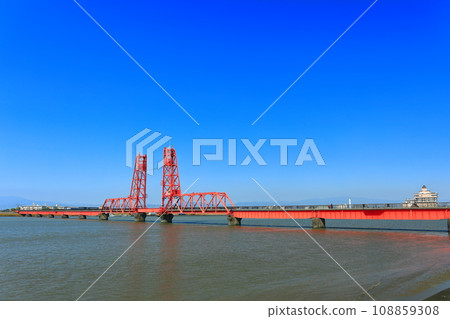 [佐賀縣]晴朗的築後川吊橋 108859308