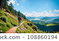 登山途中的男人 108860194