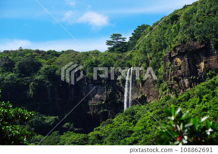 Pinaisara Falls, Iriomote Island, Okinawa Prefecture 108862691