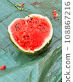 西瓜劈開-劈開西瓜 108867216