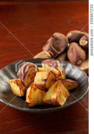 Roasted sweet potato (silk sweet) image 108867250