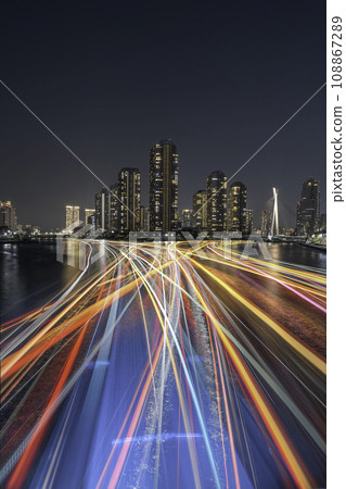 Eidai Bridge over the Sumida River and high-rise apartments 108867289