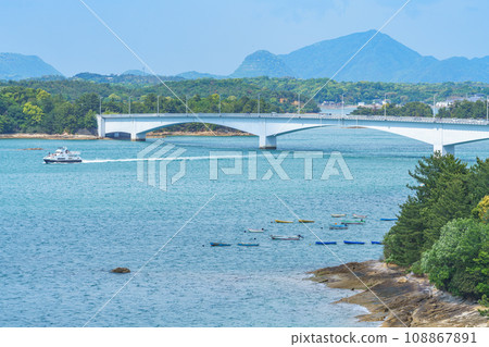 從展望台看到的天草五橋 九州熊本觀光旅遊網 從展望台看到的天草五橋 九州熊本觀光旅遊網 108867891