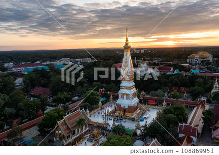 Phra That Phanom, a respectful of Nakhon Phanom People to Gold pagoda, settle in the center of the temple. 108869951