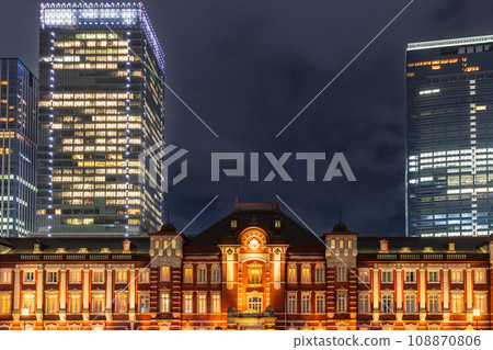 Illumination of Tokyo Station and Marunouchi business district Tokyo night view Illumination of Tokyo Station and Marunouchi business district Tokyo night view 108870806