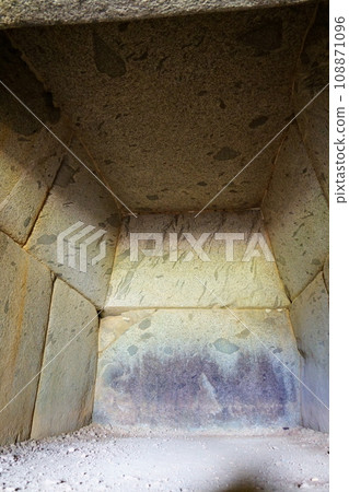 Inside the stone chamber of Iwayayama Tumulus (Asuka Village, Nara Prefecture) 108871096
