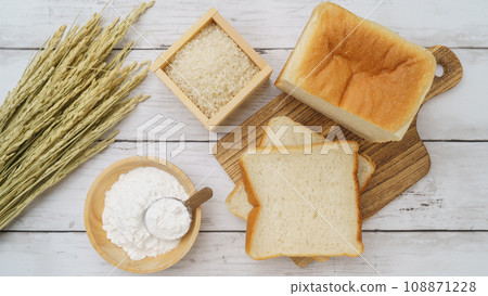 Bread with rice flour image | (rice flour, white rice, white bread) Bread with rice flour image | (rice flour, white rice, white bread) 108871228