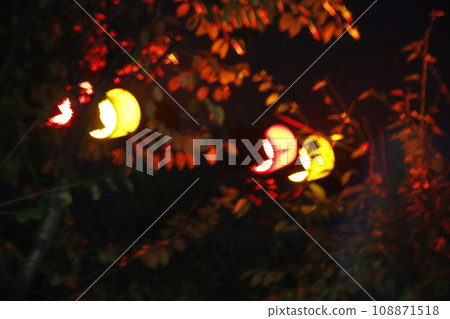 yellow light yellow light 108871518