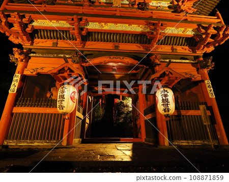 Ikaho Onsen Mizusawa Kanzeon Niomon (Sanmon) 108871859