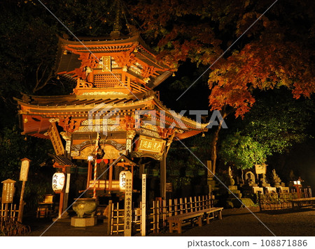 Ikaho Onsen Mizusawa Kanzeon's Rokkakudo (hexagonal double pagoda) and guardian deity Ikaho Onsen Mizusawa Kanzeon's Rokkakudo (hexagonal double pagoda) and guardian deity 108871886