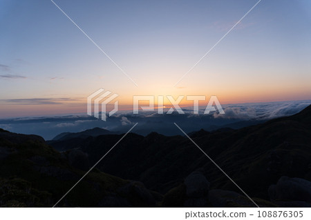 從屋久島永田山看到的日出 108876305