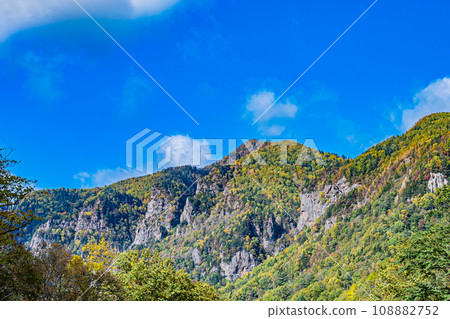 Meteor Falls scenery Meteor Falls scenery 108882752