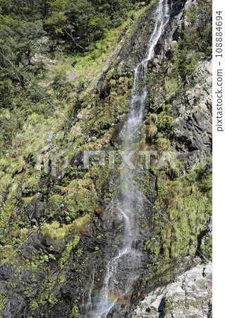 Twelve falls at Totsukawa village Twelve falls at Totsukawa village 108884694
