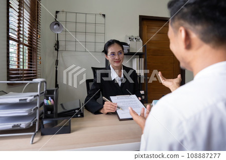 Client meet and negotiate with real estate agent about rent, buy home, talk about the terms of the home purchase agreement and asked customer to signs contract Client meet and negotiate with real estate agent about rent, buy home, talk about the terms of the home purchase agreement and asked customer to signs contract 108887277