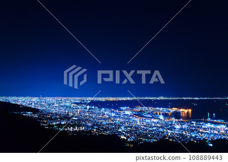 從菊星台看到的摩耶山夜景（兵庫縣神戶市） 108889443