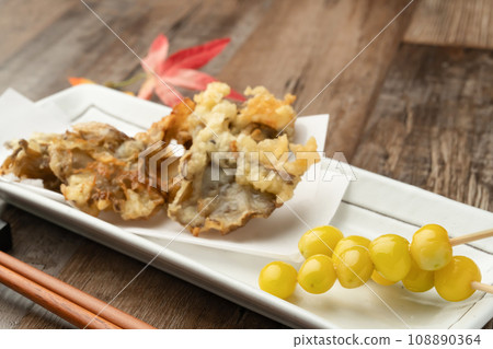 Maitake mushroom tempura and ginkgo Maitake mushroom tempura and ginkgo 108890364