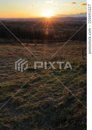 Sunset view from Phlox Park in Abashiri (Hokkaido) 108891827