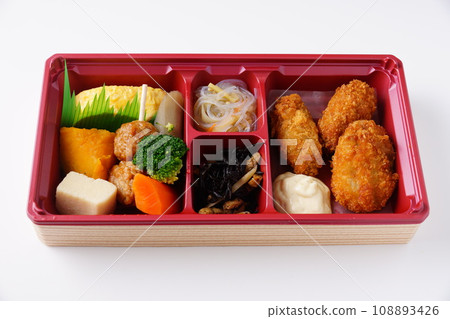 Japanese lunch box - boiled vegetables and fried oysters Japanese lunch box - boiled vegetables and fried oysters 108893426