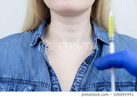 Venus rings. Skin folds on the neck due to loss of elasticity. Removal of wrinkles using plastic surgery, botulinum toxin, contouring or tightening the skin on neck. Correction of cosmetic defects Venus rings. Skin folds on the neck due to loss of elasticity. Removal of wrinkles using plastic surgery, botulinum toxin, contouring or tightening the skin on neck. Correction of cosmetic defects 108893441