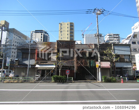 Near Higashi Ueno 5-chome Near Higashi Ueno 5-chome 108894296