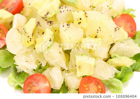 Tosa pomelo and avocado fruit salad Tosa pomelo and avocado fruit salad 108896404