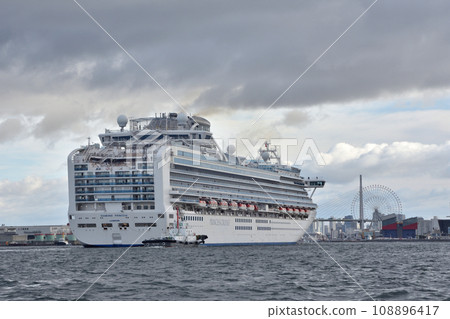 Diamond Princess at Osaka Port Diamond Princess at Osaka Port 108896417