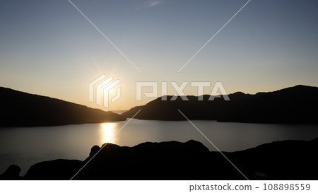 landscape in silhouette 108898559