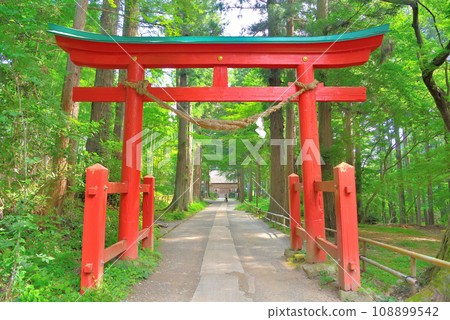 Chusonji Temple in Tohoku, Hiraizumi, and Sekizan, Hakusan Shrine and Noh stage on the north side of the precincts, torii gate at the entrance to the approach, Hiraizumi-cho, Iwate Prefecture (5) Chusonji Temple in Tohoku, Hiraizumi, and Sekizan, Hakusan Shrine and Noh stage on the north side of the precincts, torii gate at the entrance to the approach, Hiraizumi-cho, Iwate Prefecture (5) 108899542