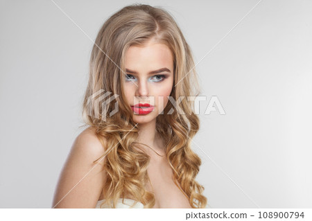 Beautiful blonde model woman with perfect hairstyle, fresh clear skin and makeup Beautiful blonde model woman with perfect hairstyle, fresh clear skin and makeup 108900794