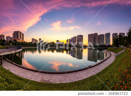 Cityscape of Hanoi skyline at Thanh Xuan park during sunset time in Hanoi city, Vietnam Cityscape of Hanoi skyline at Thanh Xuan park during sunset time in Hanoi city, Vietnam 108901722