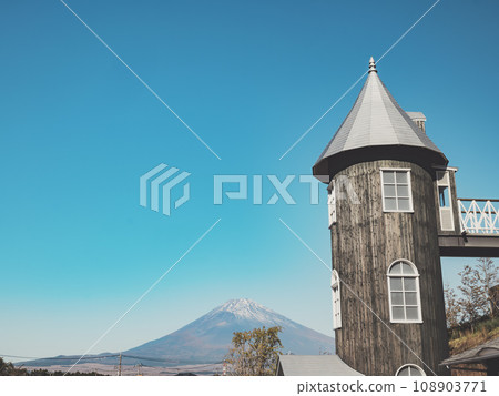 A fantasy-like tongari-roofed building and Mt. Fuji that look like something out of a fairy tale, A fantasy-like tongari-roofed building and Mt. Fuji that look like something out of a fairy tale, 108903771