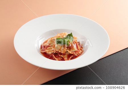阿拉比亞塔·法法爾 108904626