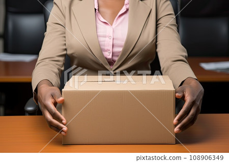 box, cardboard, office 108906349