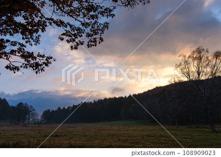 Sunrise at Kayanotaira 108909023