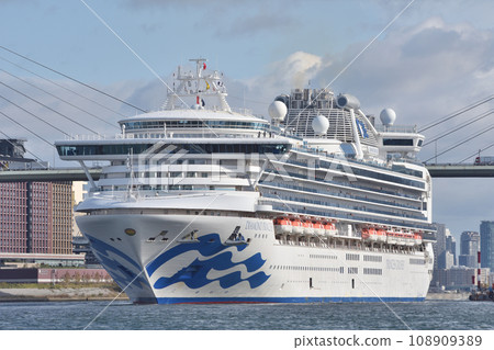 Diamond Princess at Osaka Port 108909389