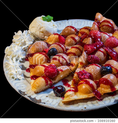 Pancakes Pancakes Black out Diagonal overhead view 108910160