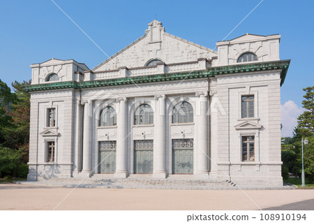 Maritime Self-Defense Force Etajima 1st Technical School Auditorium Maritime Self-Defense Force Etajima 1st Technical School Auditorium 108910194