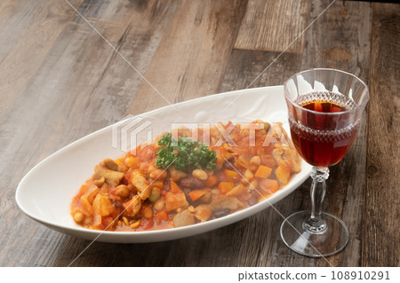 番茄酒燉豬白內臟 108910291