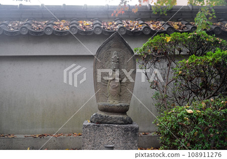 伊丹宏陽寺千手觀音石像2 108911276