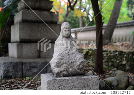 伊丹金陽寺境內的石佛-1 108912712