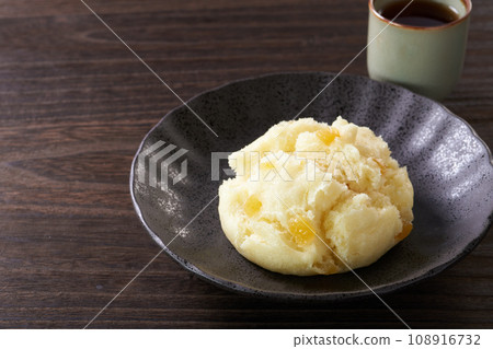 Oni steamed bun image Oni steamed bun image 108916732