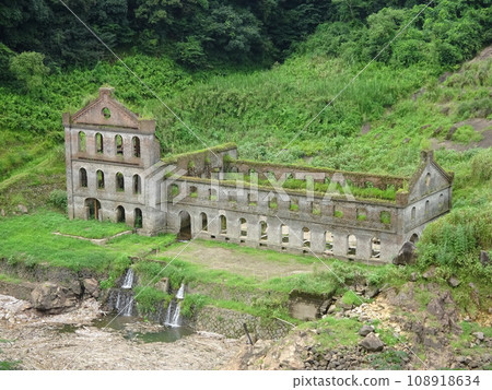 Hydroelectric power station ruins Hydroelectric power station ruins 108918634