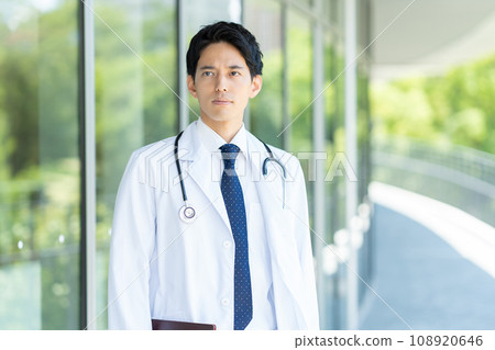 Young doctor working in a hospital 108920646