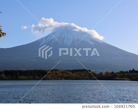 Mt. Fuji from Lake Tanuki in autumn 108921760