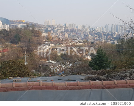demolished house before reconstruction 108921900