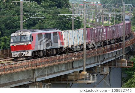 JR Freight DF200 Electric Diesel Locomotive JR Freight DF200 Electric Diesel Locomotive 108922745