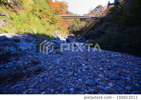 三橋峽,位於群馬縣和埼玉縣交界處 三橋峽,位於群馬縣和埼玉縣交界處 108923011